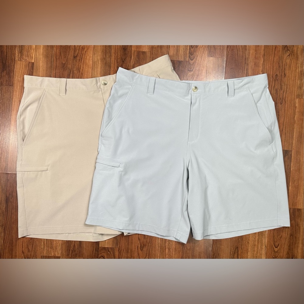 Bundle of 2 LIKE NEW Columbia PFG Shorts Men’s Size 42 W in Gray and Khaki